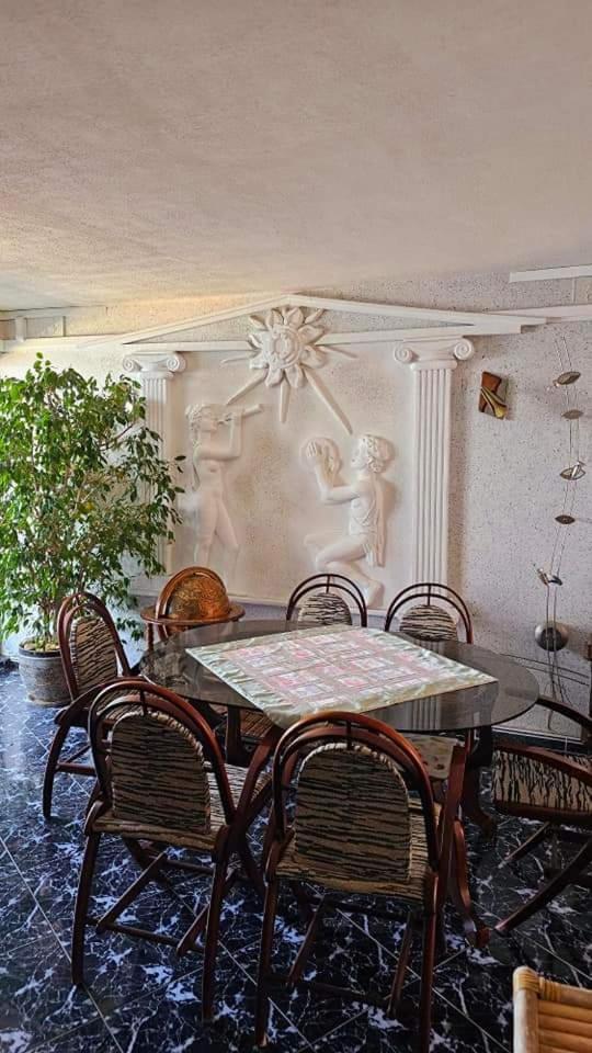 Хоризонт Apartment Nesebar Luaran gambar
